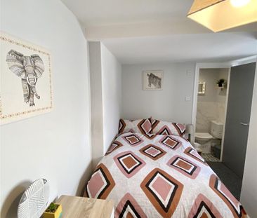 1 bed house share to rent in Coal Clough Lane, Burnley, BB11 - Photo 5