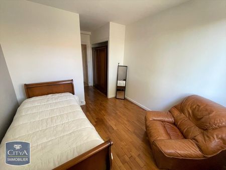 Location Appartement 4 pièces 69m² DIJON 21000 - Photo 2