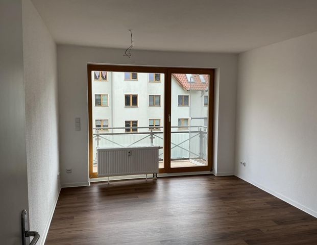 renovierte 3-Zimmer-Wohnung in Magdeburg / Buckau *frei ab sofort* - Photo 1