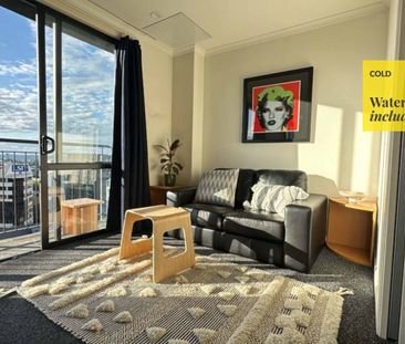 Queen Street Delight: Cozy 1 Bed, 1 Bath Apartment - Photo 2