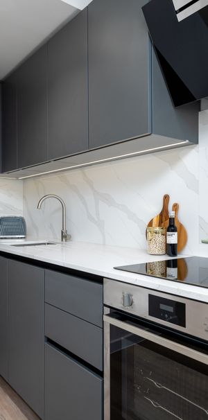 Park Street Room 1 - Photo 1