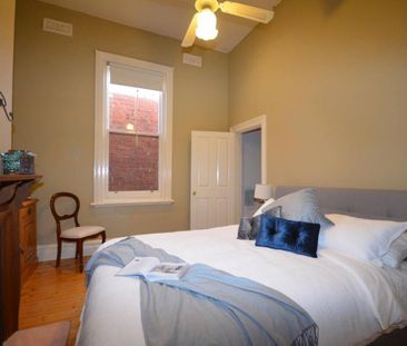 Inner City furnished property - Available NOW - Photo 4