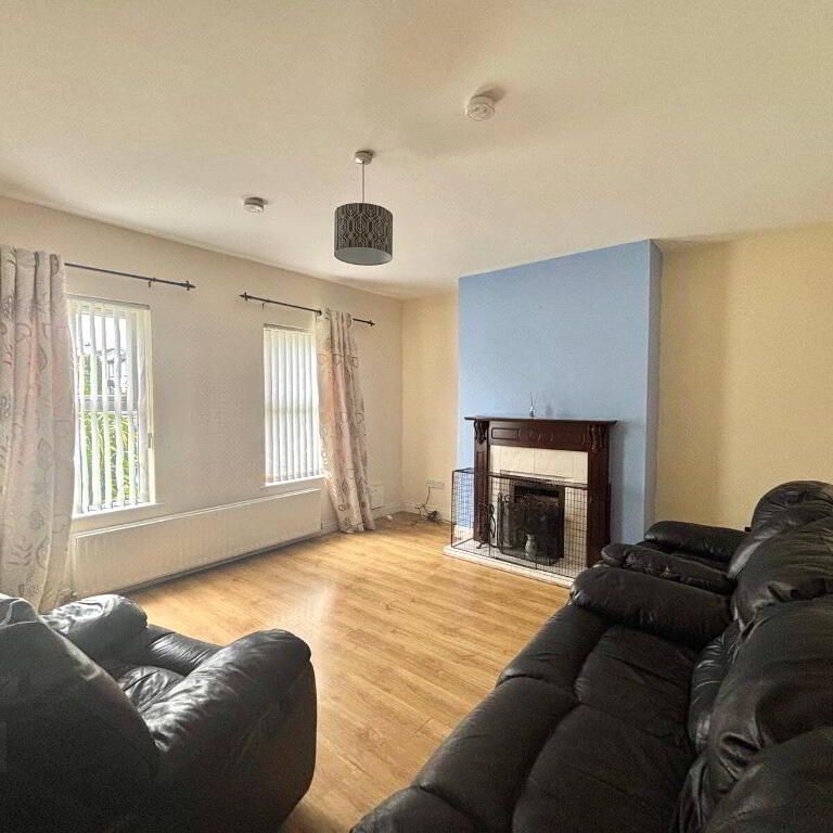 17 Daragh Park, Newry, BT34 2QY - Photo 1