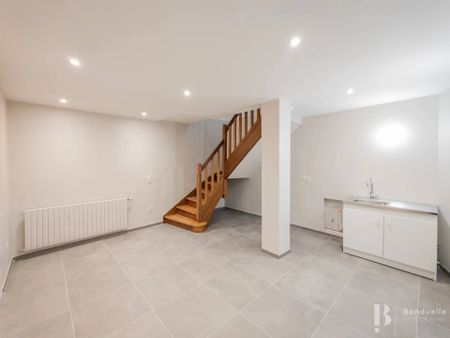 Rental Apartment Paris 18th Clignancourt - Photo 4