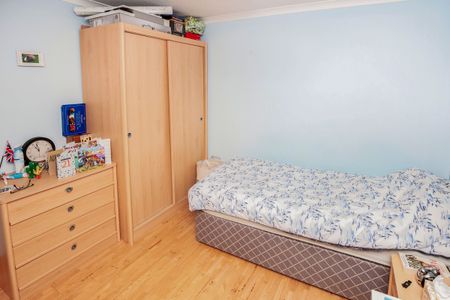 3 bedroom terraced to rent - Photo 2