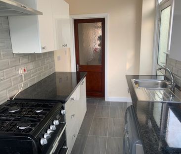 3 Bed Semi-Detached House, Tudor Road, LU3 - Photo 5