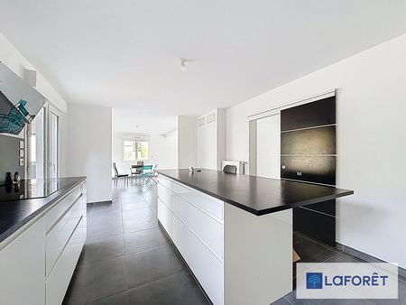 Maison T7 LE PLESSIS TREVISE à louer - Photo 4