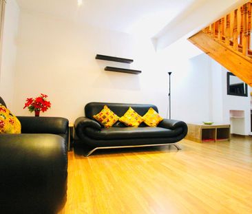 2 Bed Terraced House, Mayfield Road, E13 - Photo 1