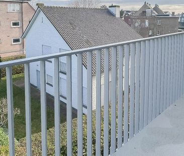 Appartement te huur in Sint-Idesbald voor € 800 met 2 slaapkamers - Photo 2