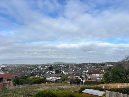 38 Chesterbrook Crescent, Newtownards, BT23 8QZ - Photo 2