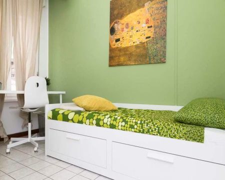 Viale Carlo Espinasse, Milan, Lombardy 20156 - Photo 4