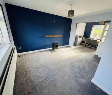 2 bedroom semi-detached house to rent - Photo 6