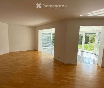 Helle 4.5-Zimmer-Wohnung mit Gartensitzplatz in Uetikon am See - Photo 3