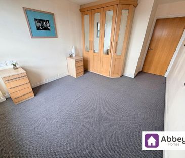 2 bedroom flat to rent - Photo 4