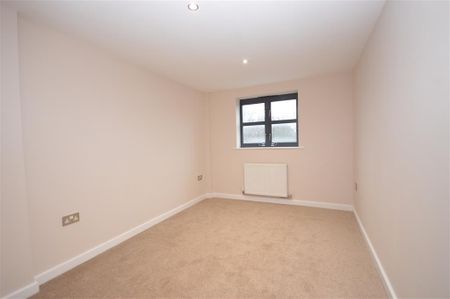 2 bedroom apartment - Photo 4