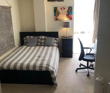 Room in a Shared Flat, Thames Court, NW6 - Photo 2