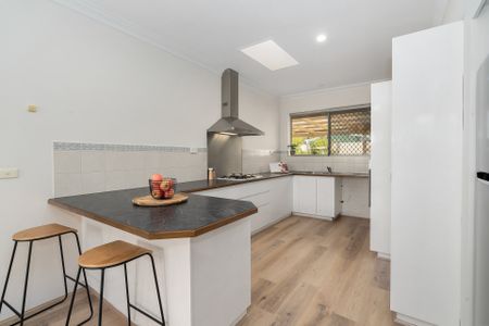 Heathridge - Photo 2