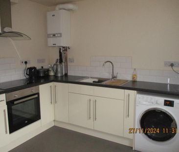 1 bedroom flat to rent - Photo 3