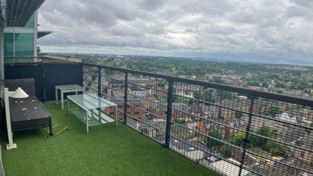 2 bedroom flat to rent - Photo 2