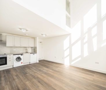 Worsley Bridge Road, Lower Sydenham, SE26, London - Photo 3