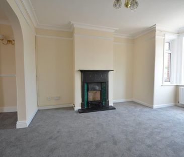 2 bedroom semi-detached house to rent - Photo 4