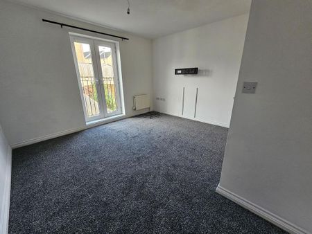 4 bedroom terraced house to rent - Photo 4