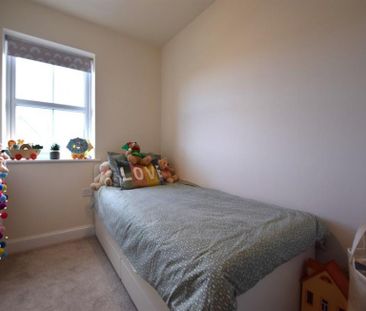 3 Bedroom Semi Detached To Let - Photo 6