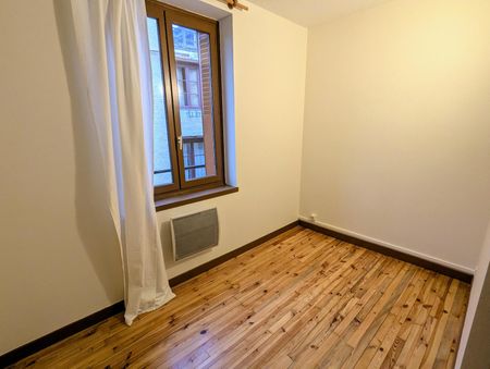 Location Appartement 3 pièces 58m² CLERMONT FERRAND 63100 - Photo 2