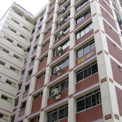 Blk 312 Tampines Street 33 (Tampines), HDB Executive - For Rent - Photo 1