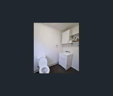 2 Bedroom House for Rent - Photo 4