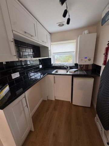 Studio to rent - Photo 4