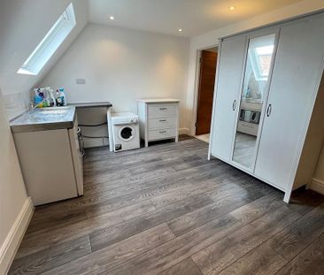 Brent Street, NW4 4DH, Hendon - Photo 4