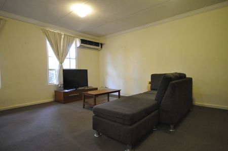 FURNISHED 2x1 - Walking distance to the CBD - Photo 3