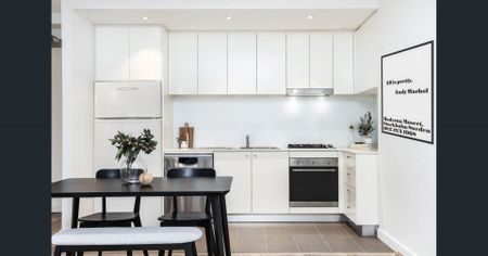 322/2 Allen Street, Waterloo - Photo 3
