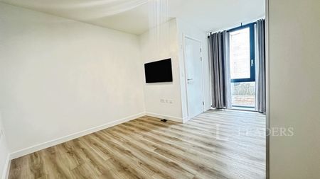 2 bedroom apartment to rent Calibra Court, Kimpton Road, Luton, LU2 - Photo 3