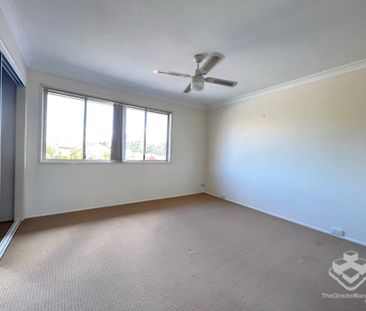 Ormiston 2 Bedroom, 2 ensuits, close to all amenities ! - Photo 2
