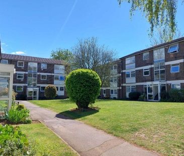 Pine Lodge, Maidstone - Photo 3