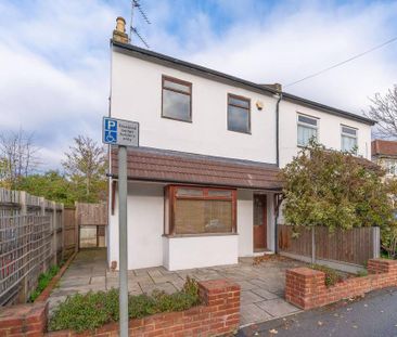 3 bedroom terraced house to rent - Photo 2