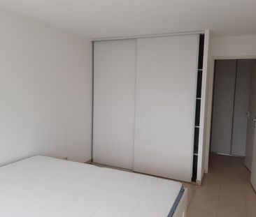 Location Appartement 2 pièces 40m² BORDEAUX 33300 - Photo 3