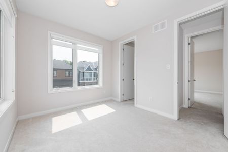 For Lease - 161 Rugosa Street, Barrhaven, Ontario - Photo 2