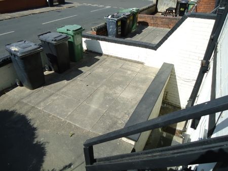 Longroyd View, Beeston, LS11 5ET - Photo 4