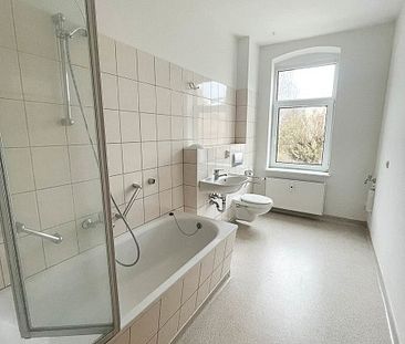 Großzügige 2-Raum-Wohnung mit Einbauküche in ruhiger Lage! - Photo 4