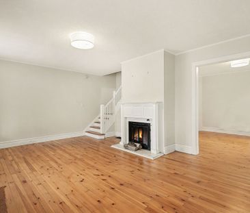 For Lease - 8 Carlotta Avenue, Vanier and Kingsview Park, Ontario - Photo 1