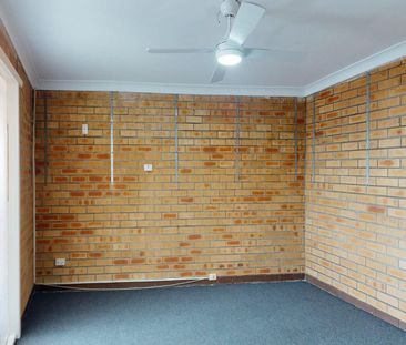 2/138-140 Lang Street, Kurri Kurri NSW 2327 - Photo 4