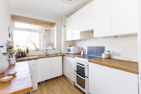 1 bedroom flat to rent - Photo 3