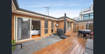 What a lifestyle. - Photo 2