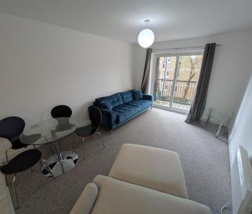 2 bedroom apartment to rent - Photo 3