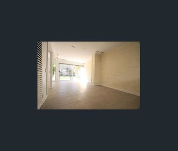 Multiple Units for Rent – 17 Illawong Street, Surfers Paradise QLD ... - Photo 3