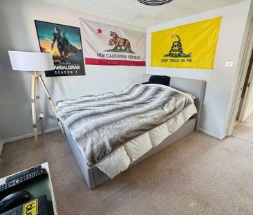 3 bedroom terraced house to rent - Photo 4