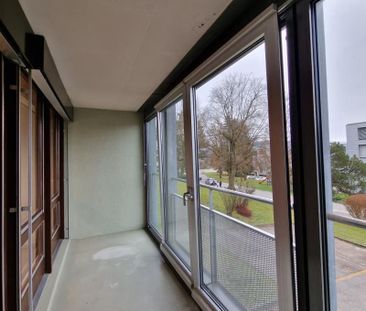 "Grossräumige, helle 4.5-Z-Wohnung mit Balkon und herrlicher Aussic... - Photo 6
